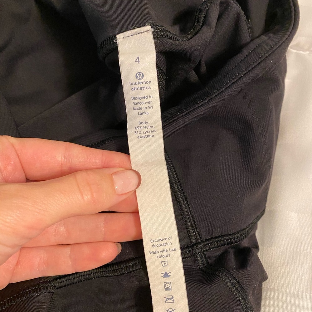 Lululemon leggings high rise crop with pockets